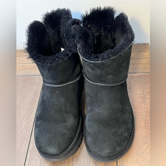 UGG Bailey Bow Crystal Boots Womens size 7 - Picture 6 of 11